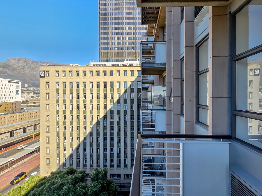 1 Bedroom Property for Sale in Cape Town City Centre Western Cape